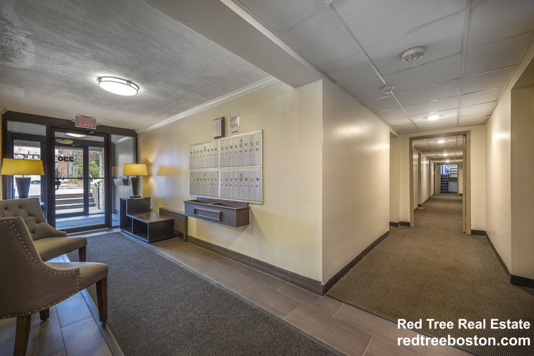 222 Babcock St, North Brookline