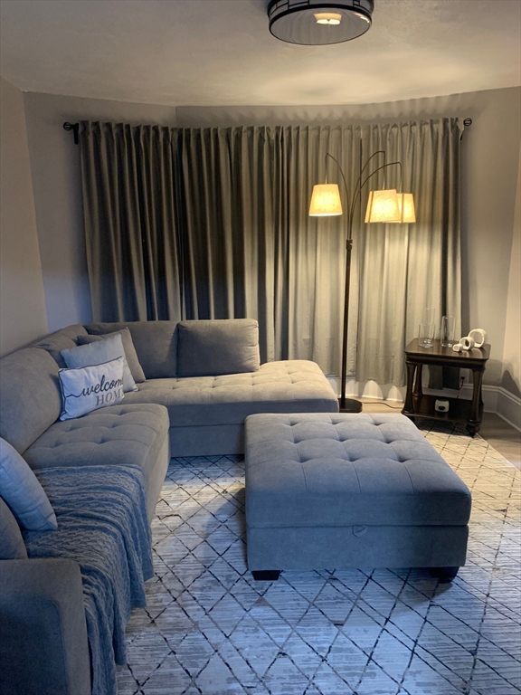 24 Clematis St, Winchester