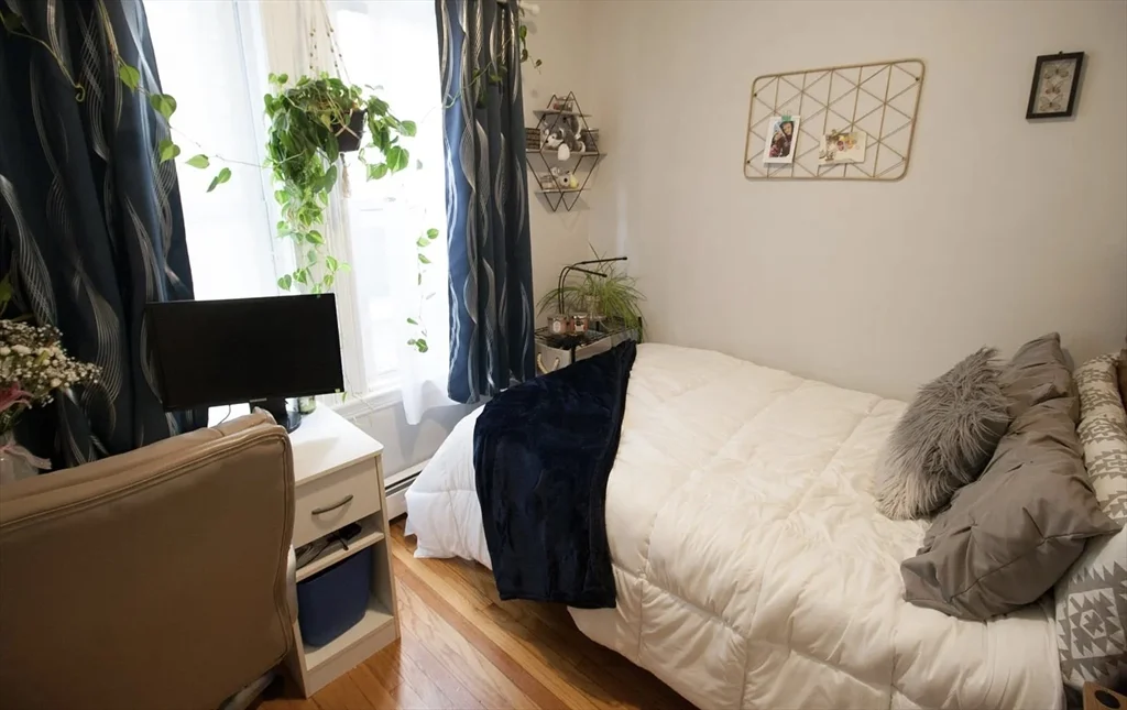 65 Wyman, Jamaica Plain