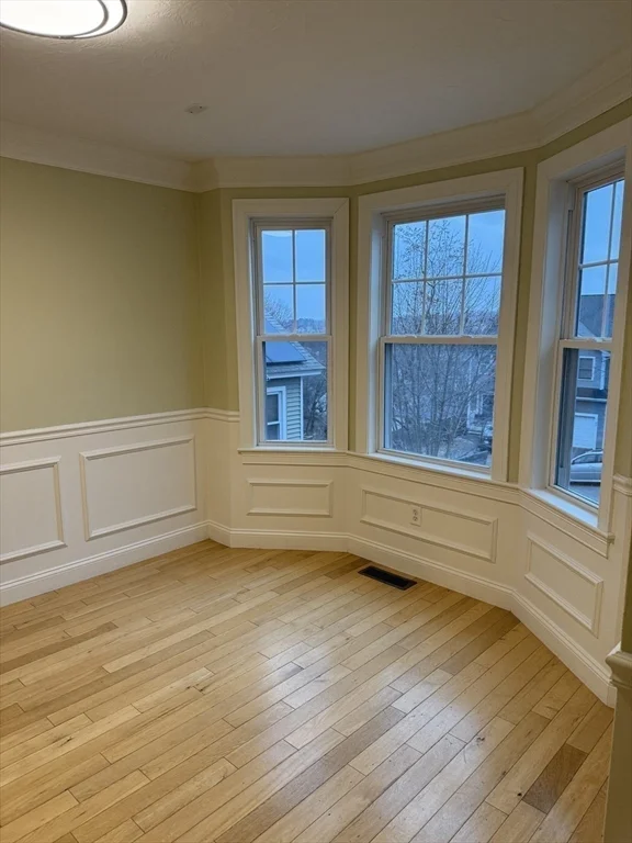 30 Johnson St, Worcester