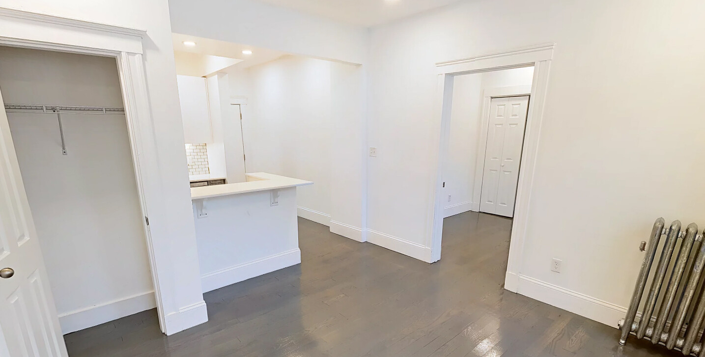 51 Queensberry St, Fenway