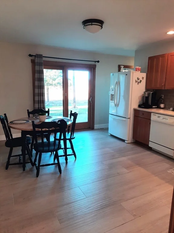 21 Anderson Dr, Marshfield