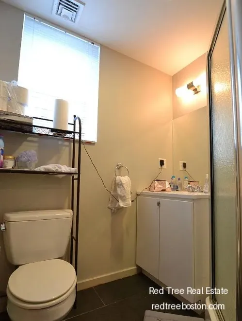 53 Glenville Ave, Allston