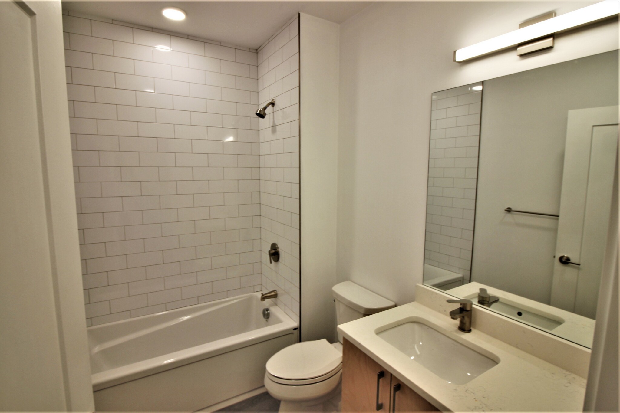 1 Newcomb St, Roxbury