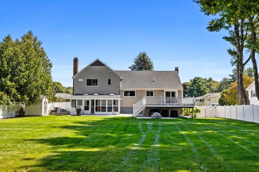 46 Juniper Dr, Saugus