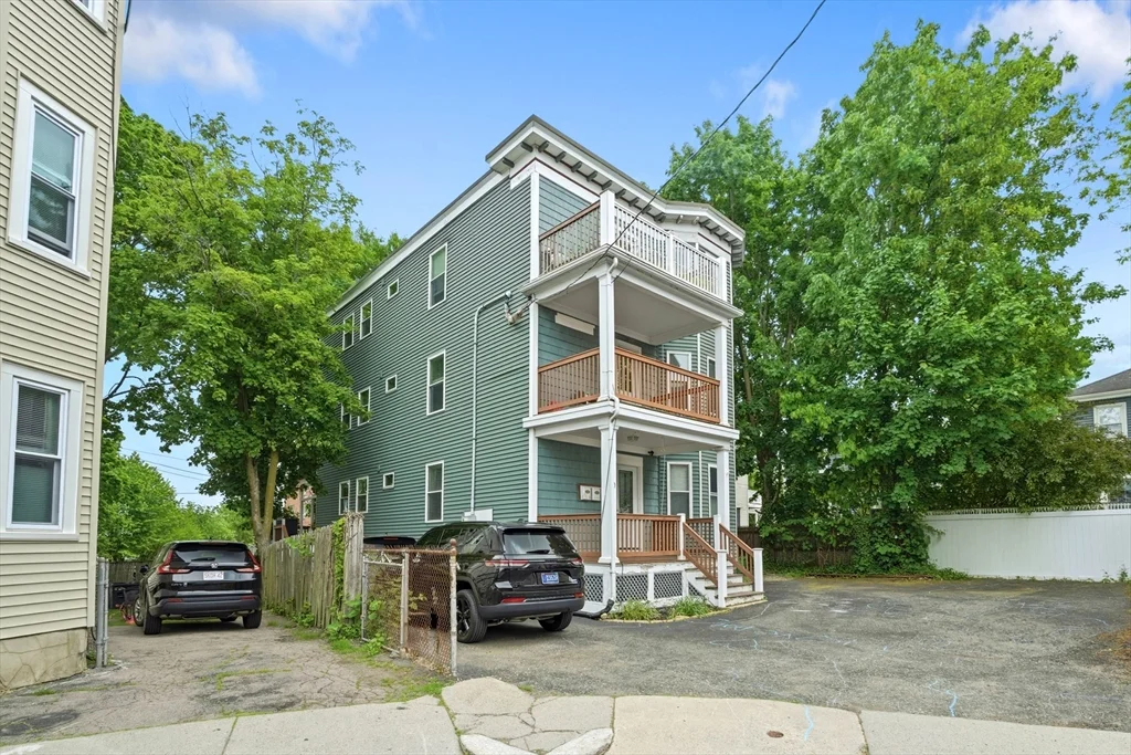 10 Ashmont Ct, Dorchester