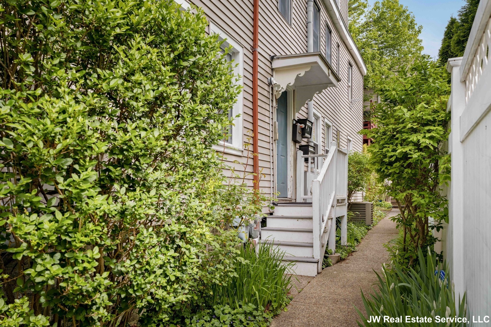 229 Hurley St, East Cambridge