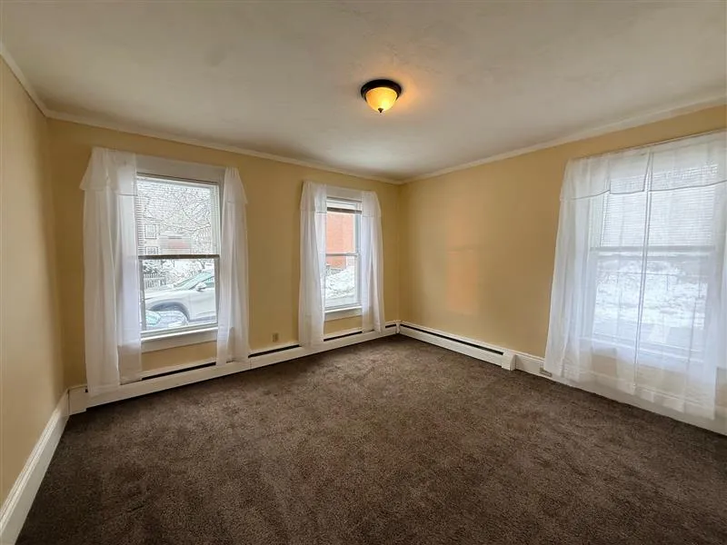 15 Laurel St, Ward Two