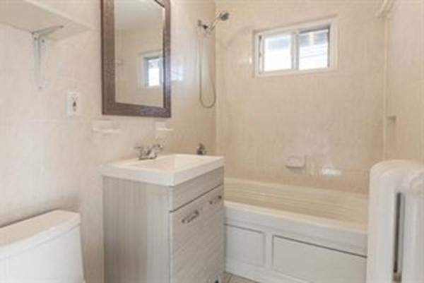 848 South, Roslindale