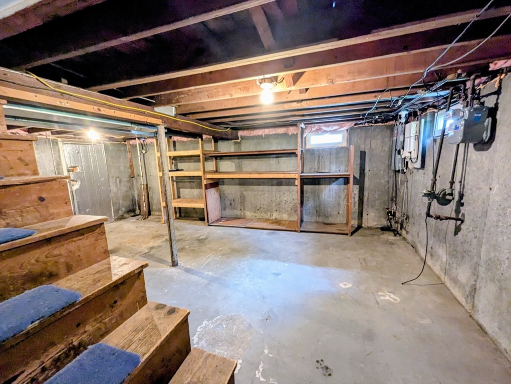 1 Conlyn Ave, Franklin