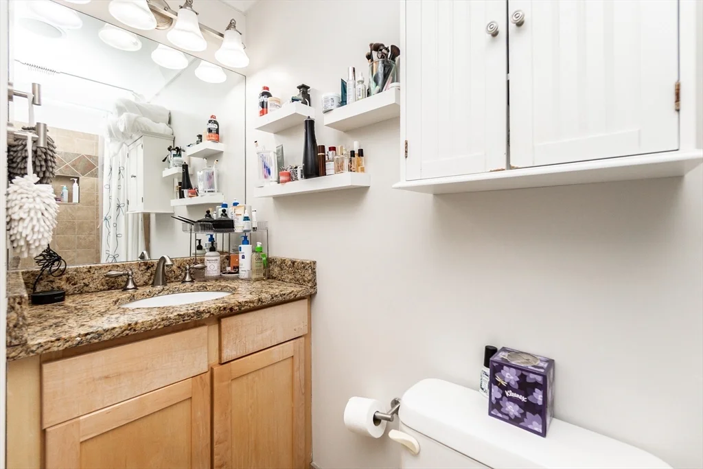 632 E Broadway, South Boston