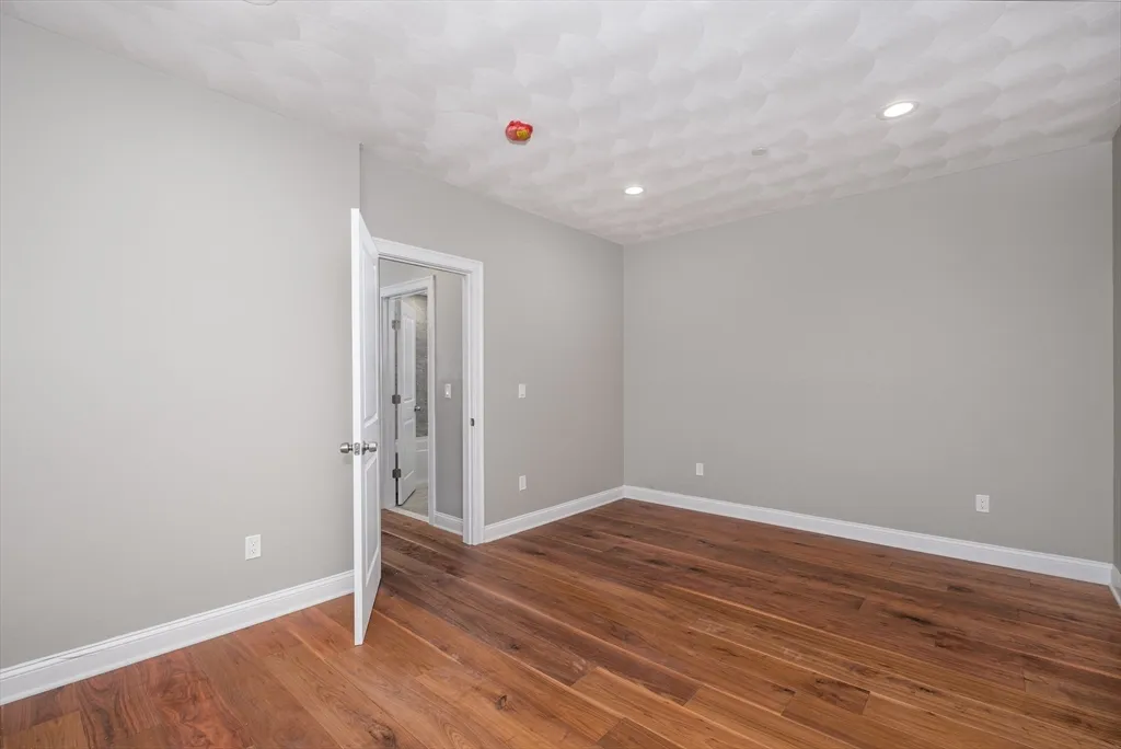 121 Addison St, East Boston