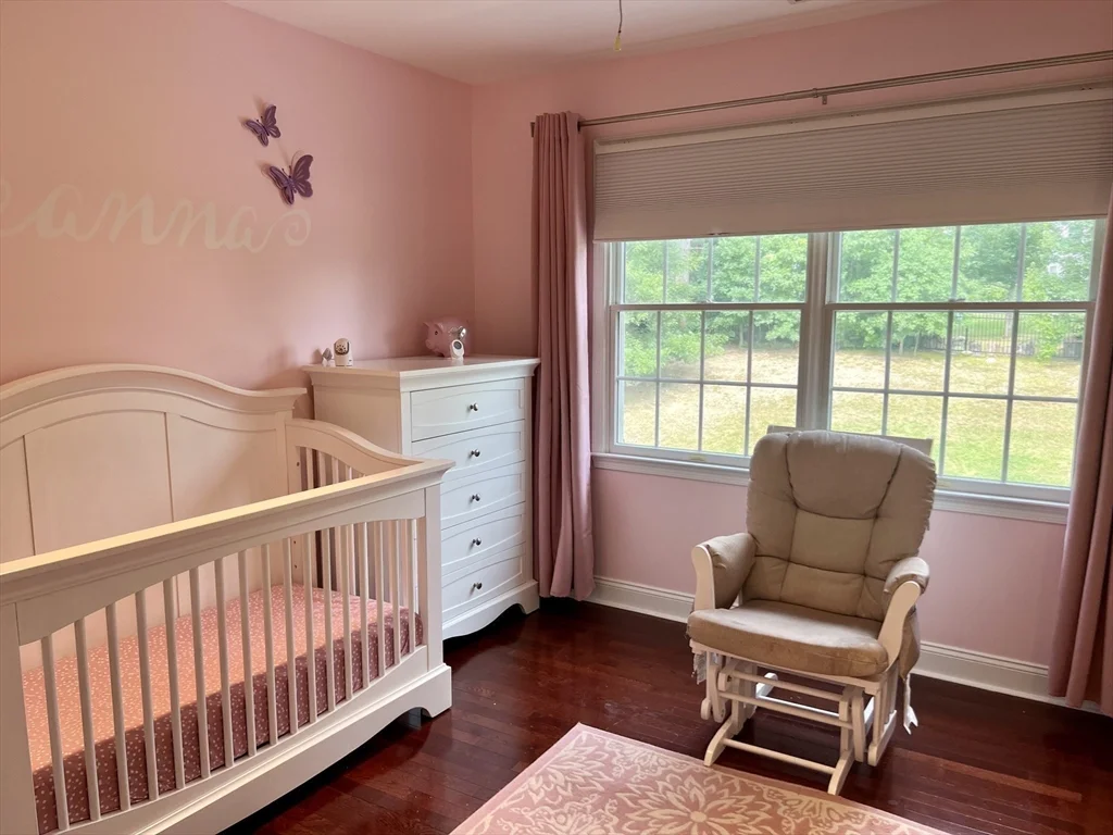 24 Endean Dr, Walpole