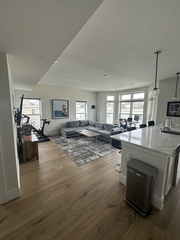 27 Ward St, South Boston