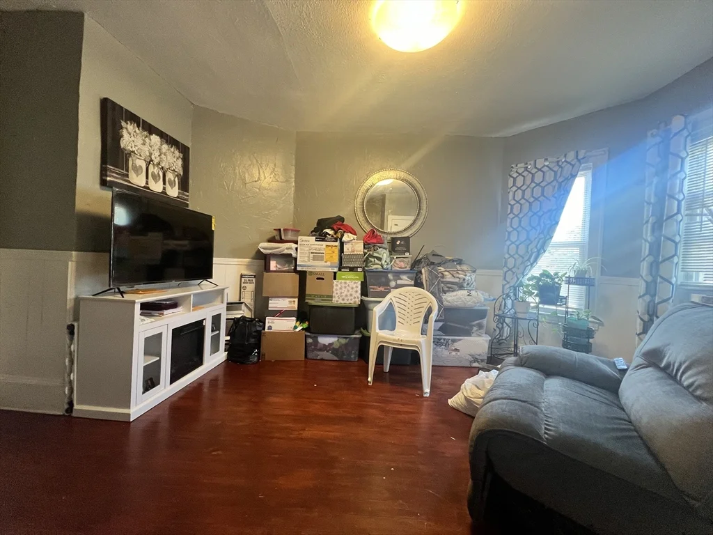 75 Intervale St, Brockton