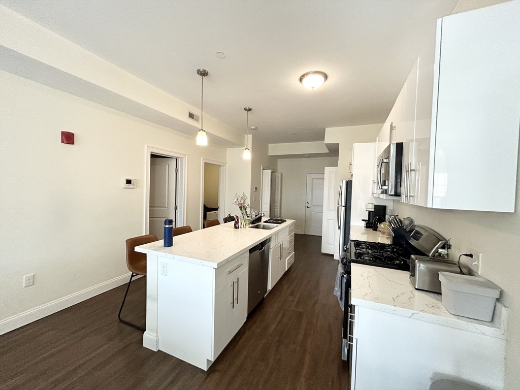 81 Amory St, Jamaica Plain