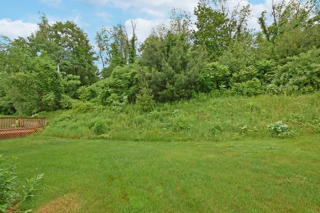 35 Fox Meadow Dr, Worcester