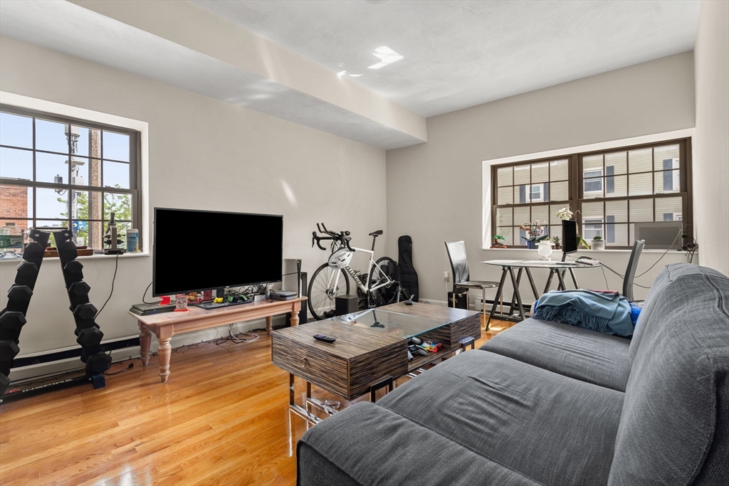 191 Bunker Hill St, Charlestown