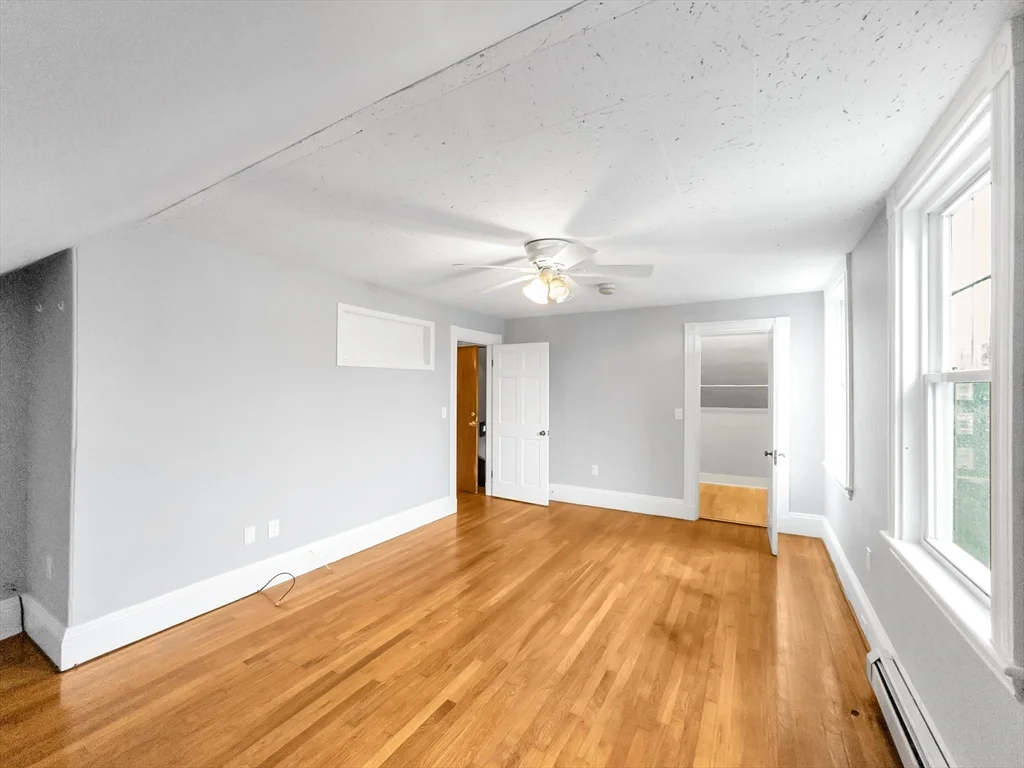 4 Buckley Ave, Jamaica Plain