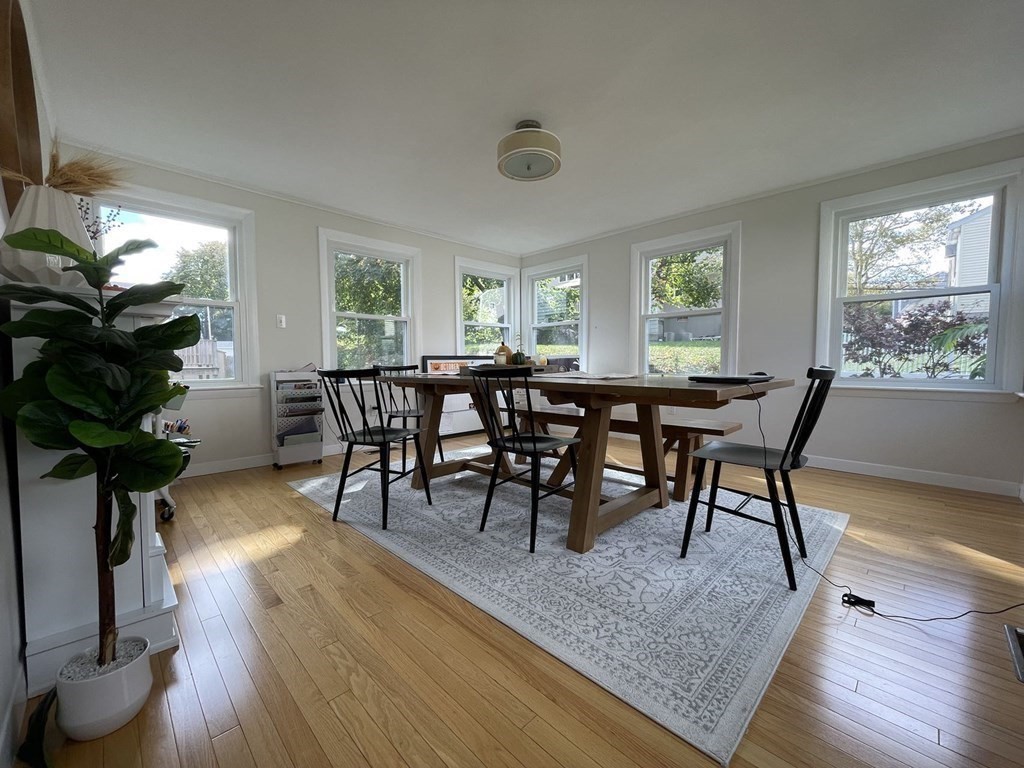 23 Clyde Ter, Arlington