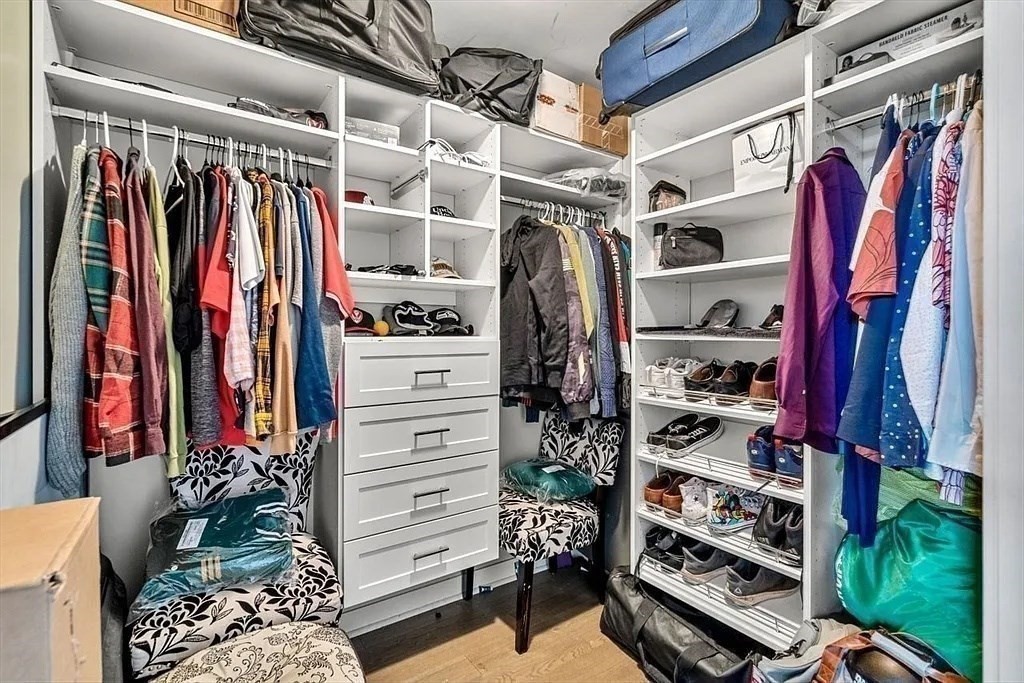 130 John St, Downtown