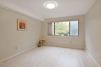 5 Treetop Park, Westborough