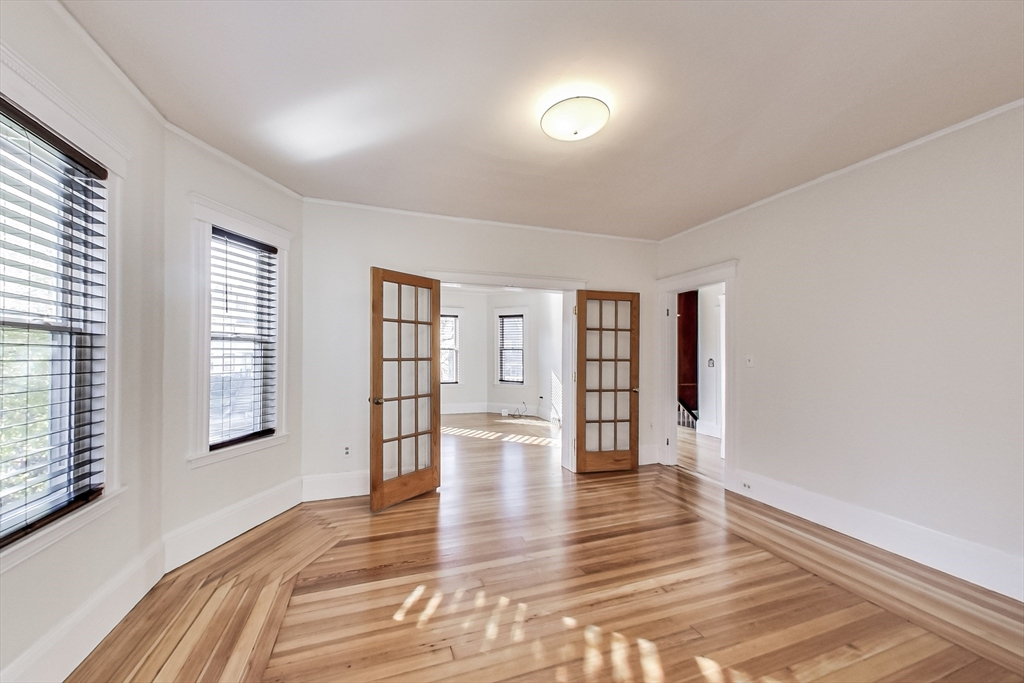 183 Powder House Blvd, West Somerville