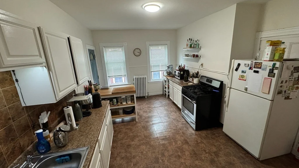 66 Hall Ave, Powder House Square