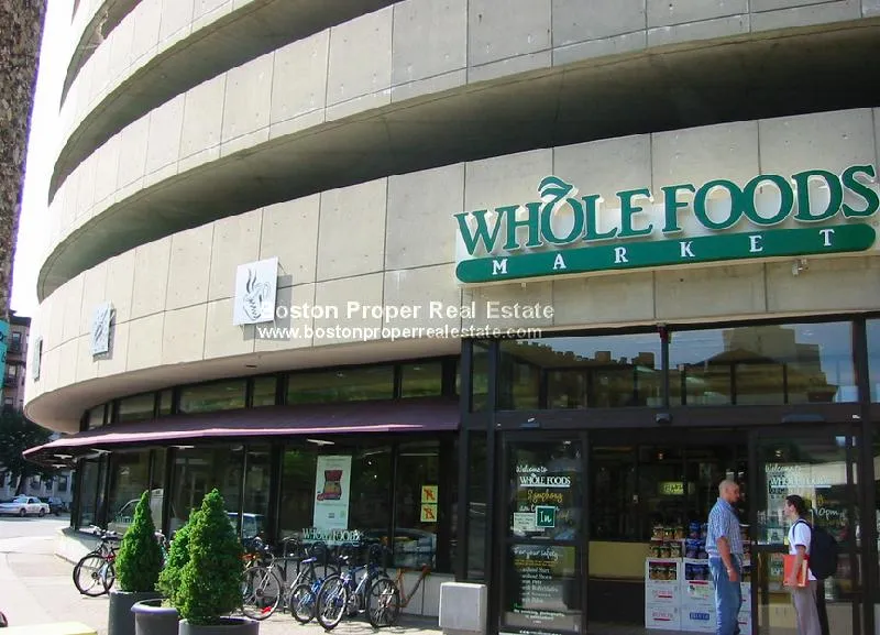 28 Westland Ave, Fenway