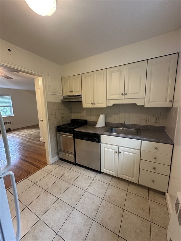 7 Charlesbank Rd, Newton