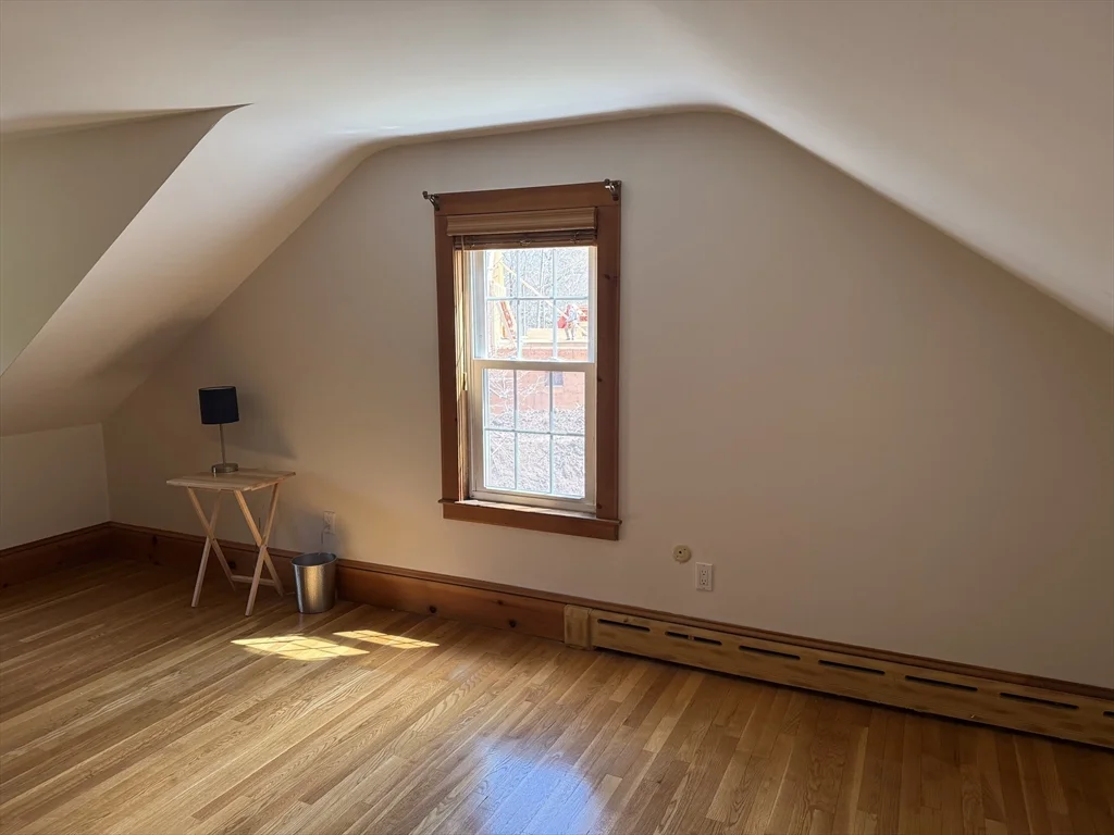 3 Crescent St, West Bridgewater