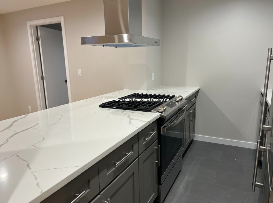 1661-1663 Washington St, South End