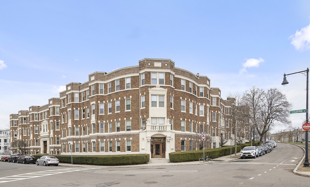 1677 Commonwealth Ave, Brighton