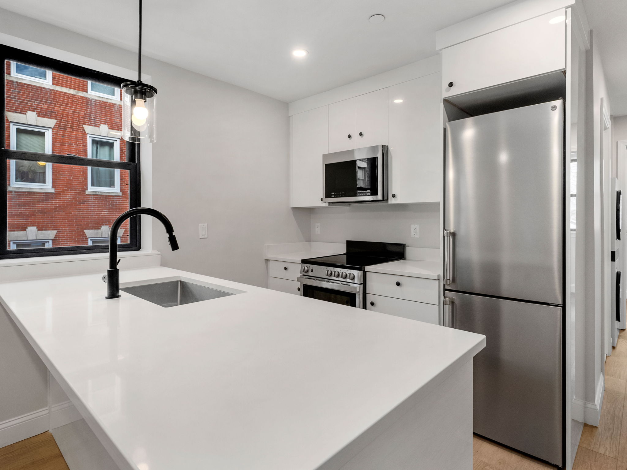 176 Salem St, North End