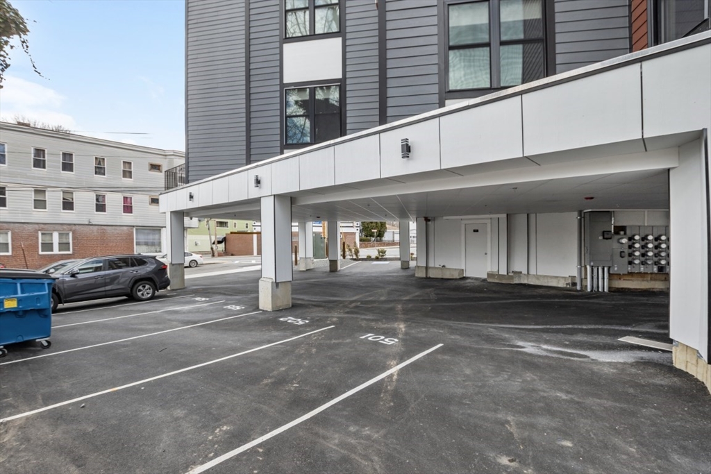 5 Washington Ave, Revere