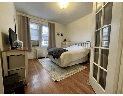 71 Martin St, Neighborhood Nine