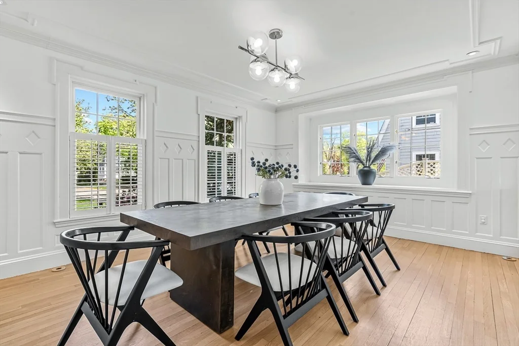 54 Wedgemere Ave, Wedgemere