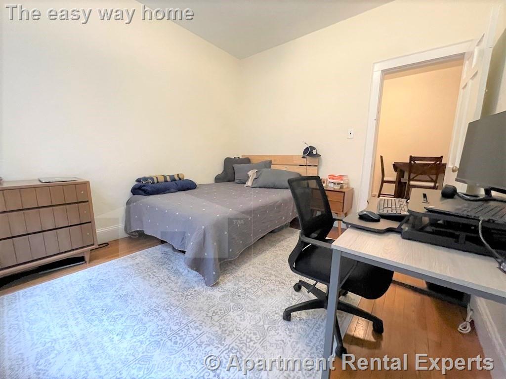 71 Martin St, Harvard Square