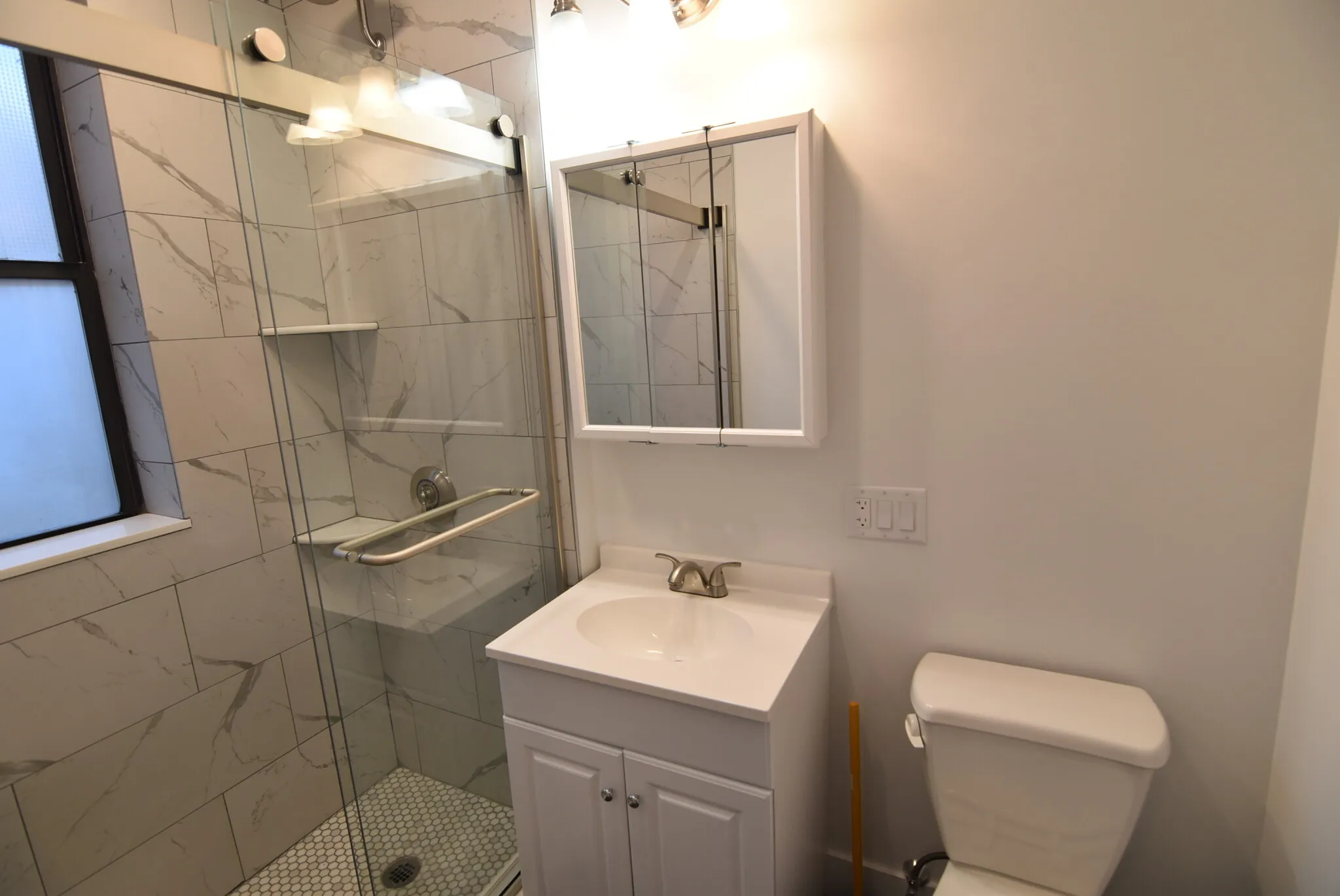 11 Queensberry St, Fenway