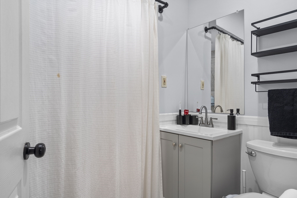 2 Kemp St, South Boston