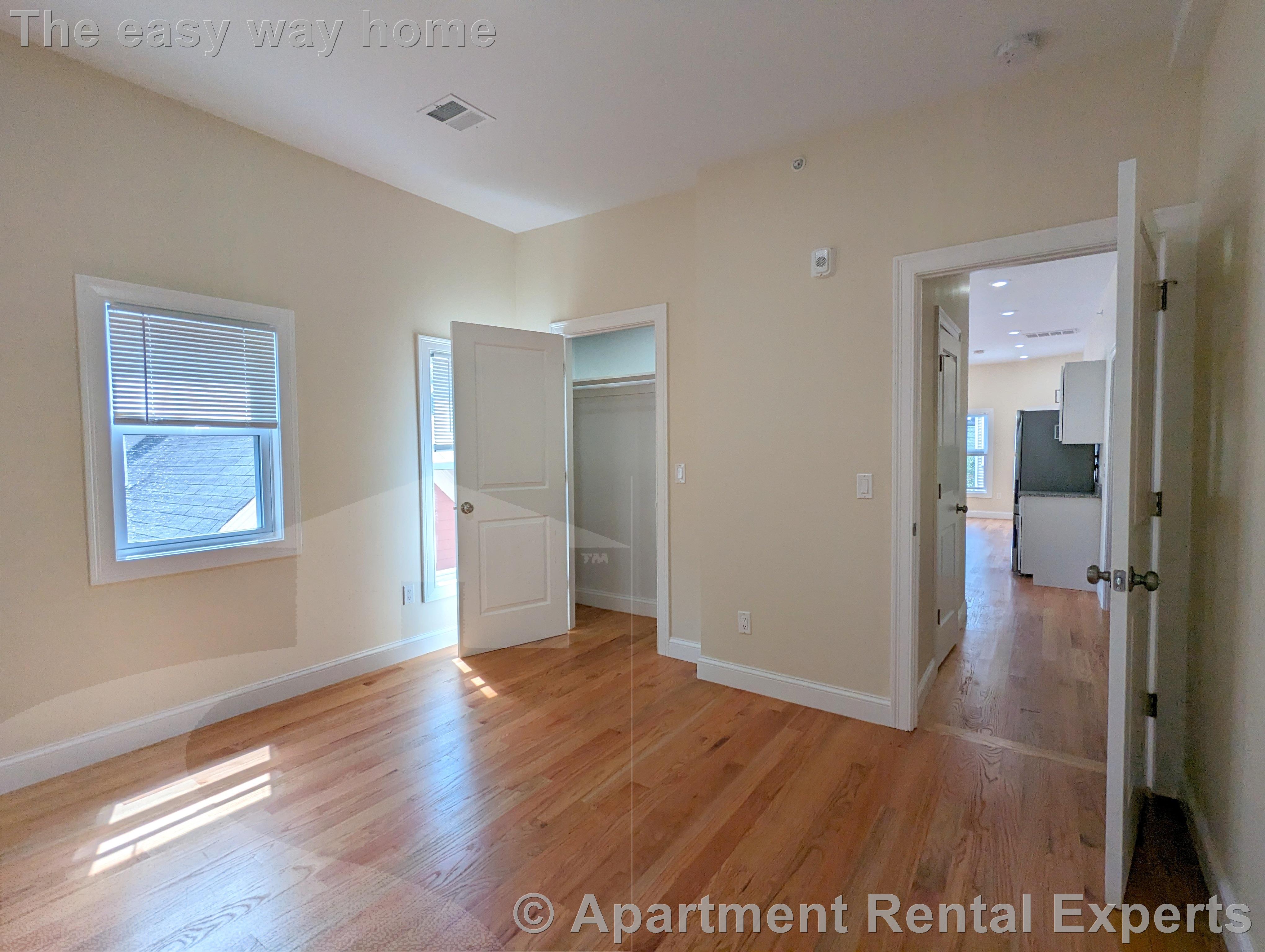 2 Sacramento Pl, Porter Square