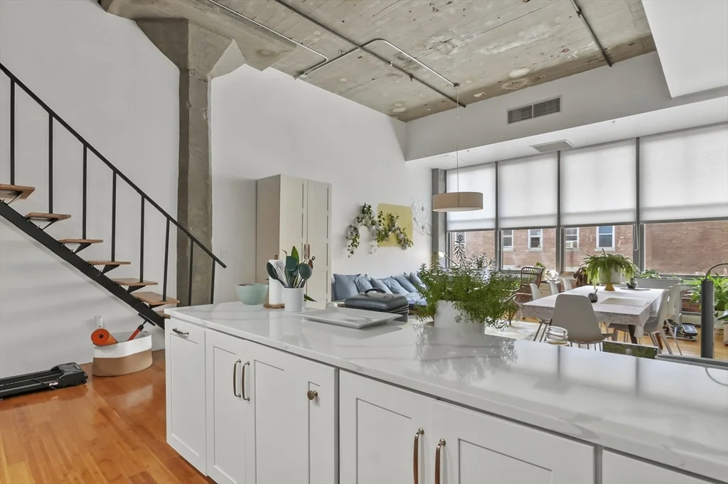 156 Porter St, East Boston