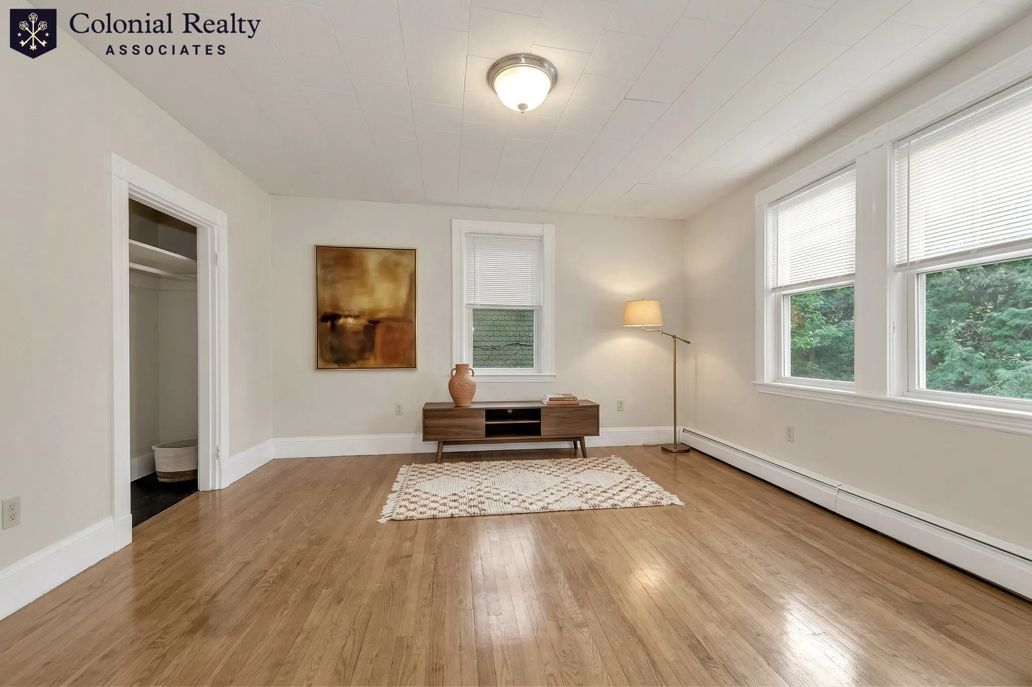 5 Murdock Ter, Brighton