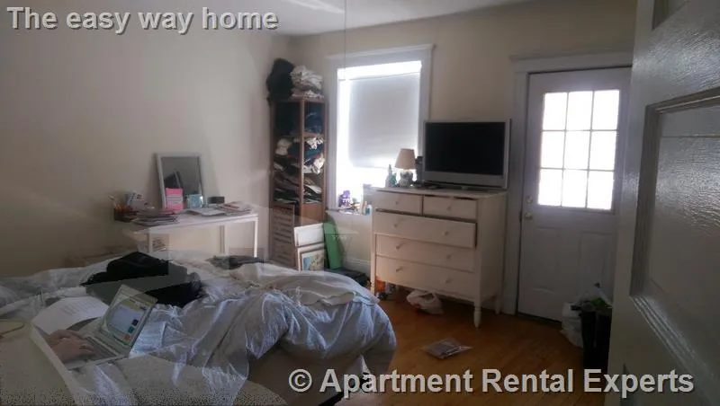 14 Centre St, Central Square