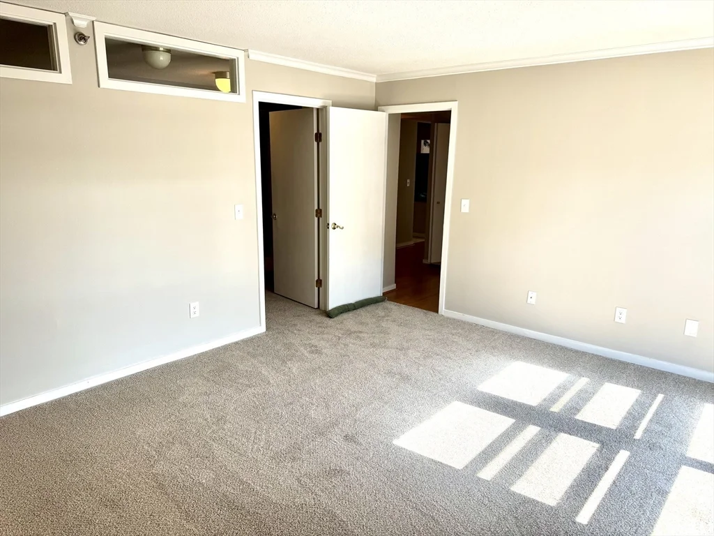 1 Seal Harbor Rd, Winthrop