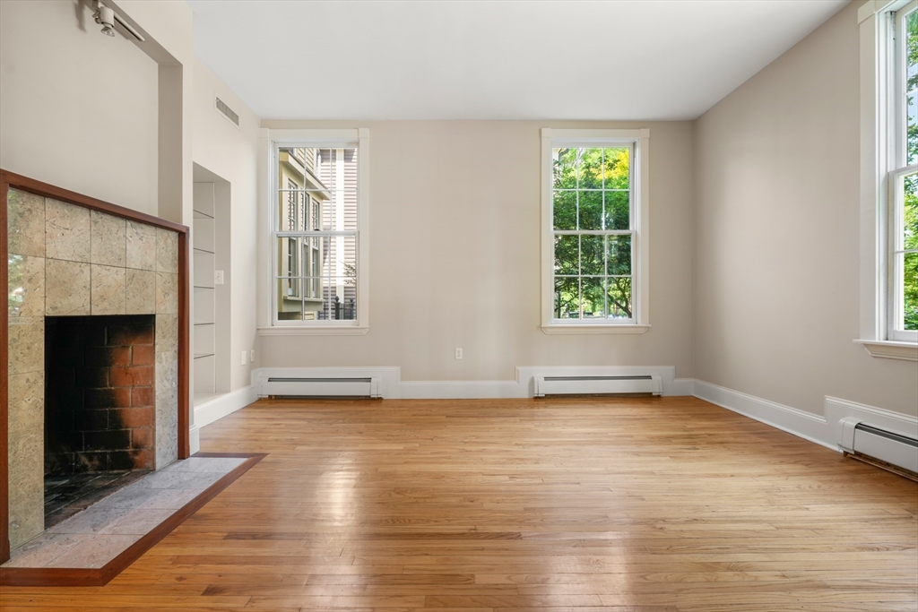 259 Mount Auburn, Harvard Square