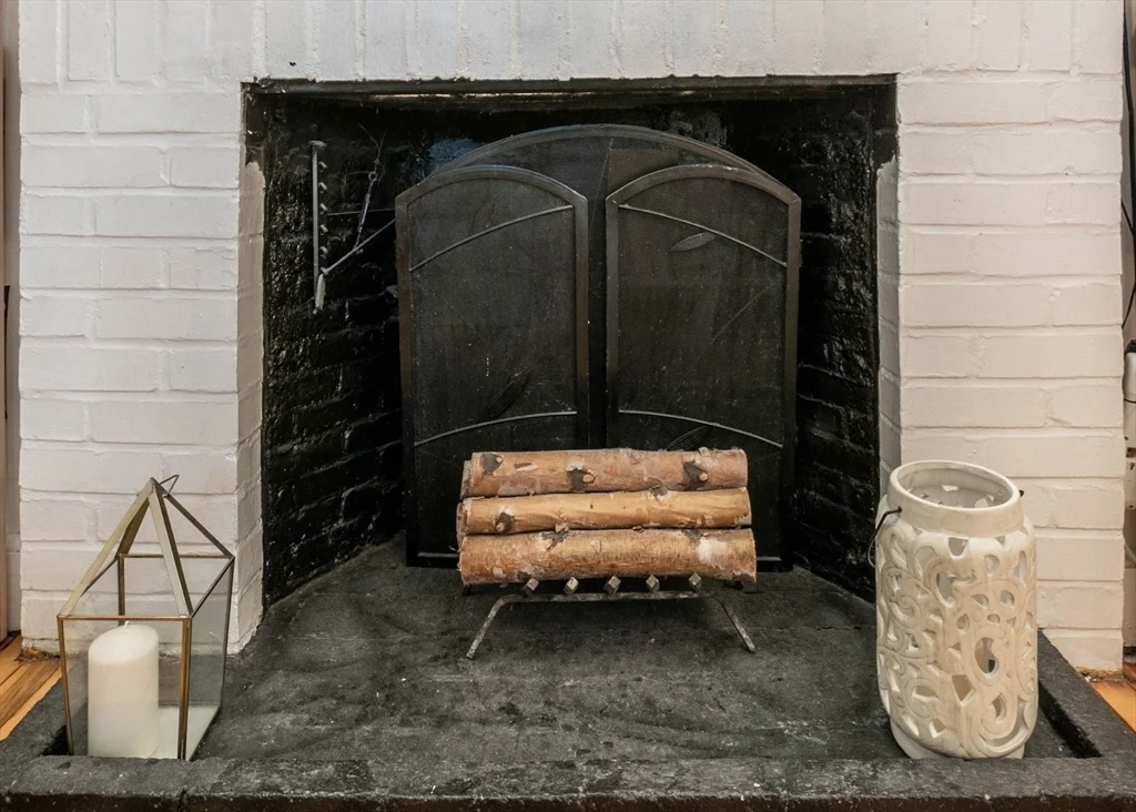 36 Joy St, Beacon Hill