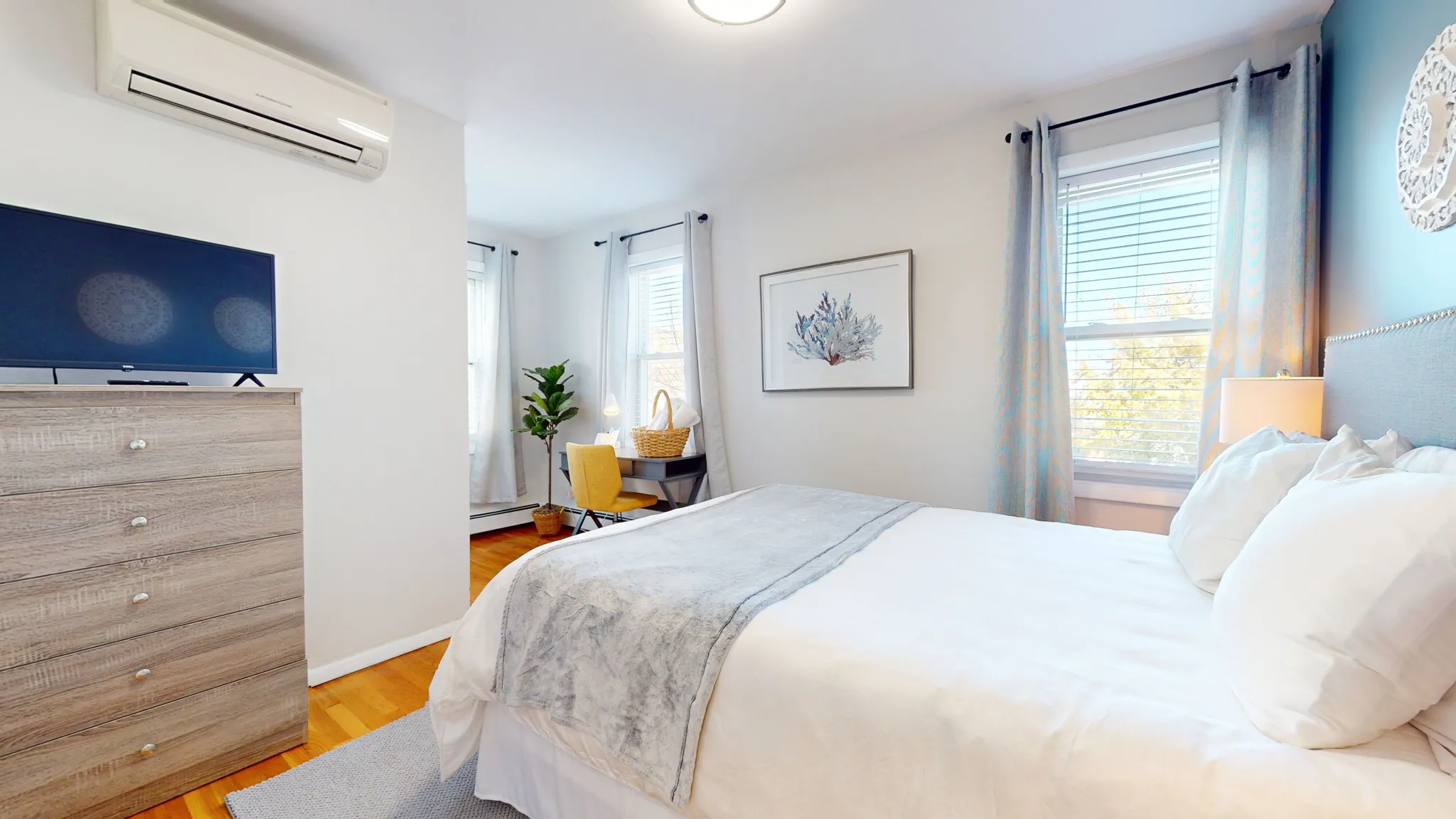 1004 Tremont St, Roxbury