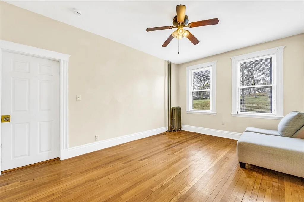 86 Winthrop St, Roxbury