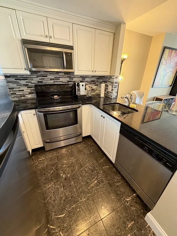 10 Museum Way, East Cambridge